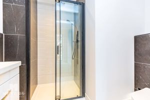 Photo 19- click for photo gallery